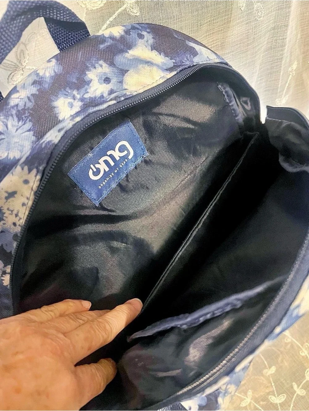 Blue Floral Canvas Backpack –